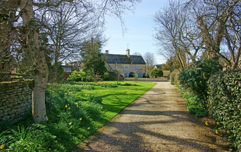 Villages in Gloucestershire Frampton on Severn