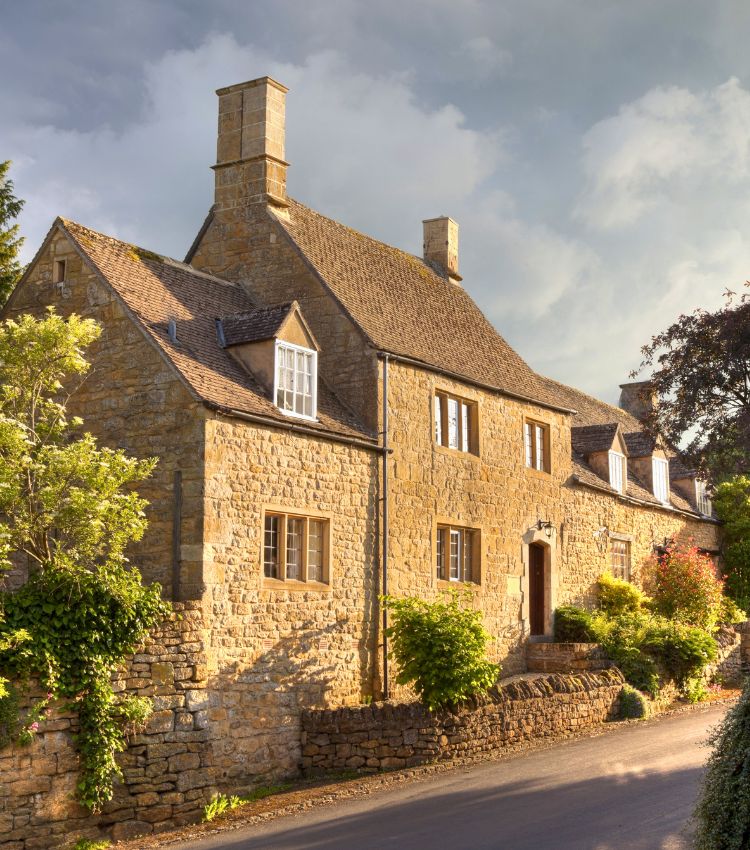 Cotswolds property search, Ebrington, Gloucestershire