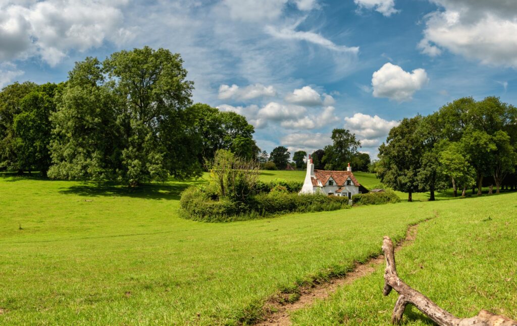 Old cottage and hiking path in the Chiltern Hills, Buckinghamshire