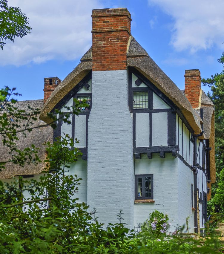 Warwickshire Property Finder