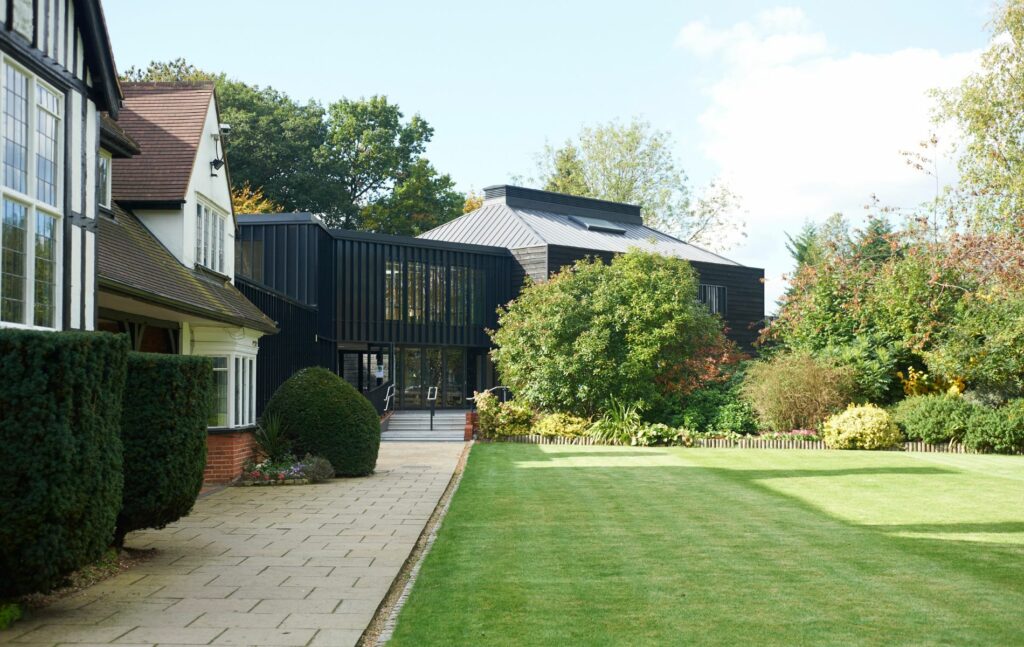 Davenies School 2
