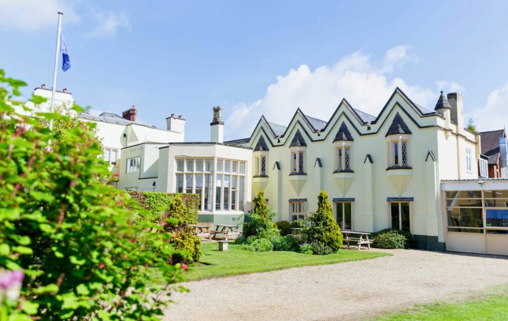 St Marys School, Independent Prep School in Gerrards Cross, Buckinghamshire