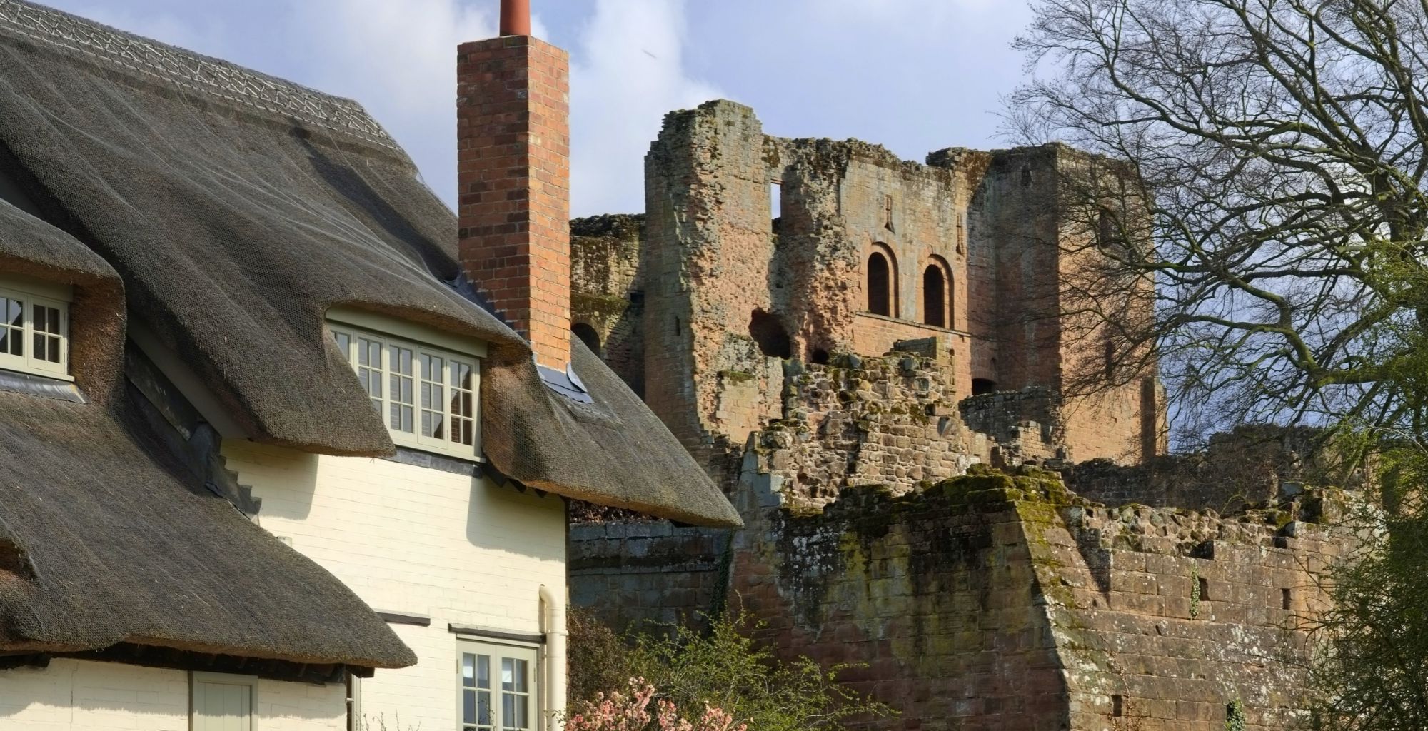 Living in Kenilworth: Life Beyond the Castle Walls